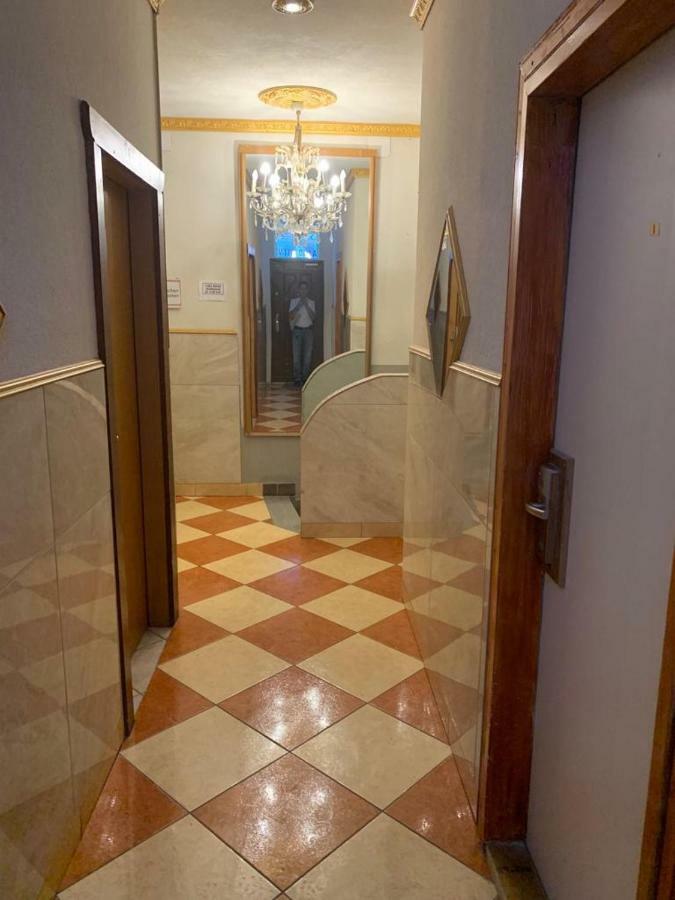 Viktoria Artur Hostel Wien
